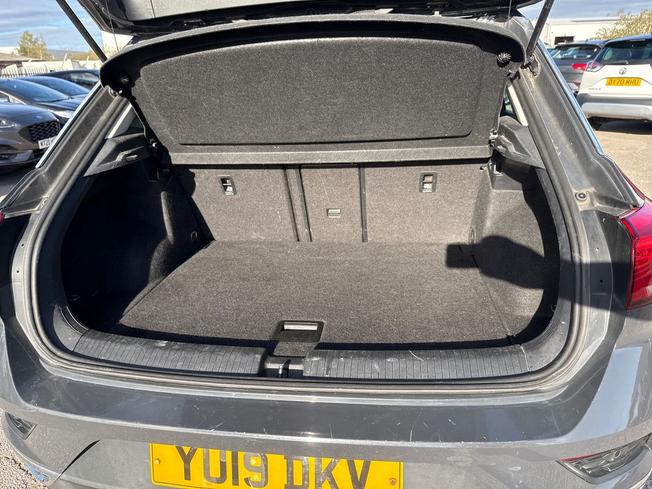 Volkswagen T-Roc Photo 12