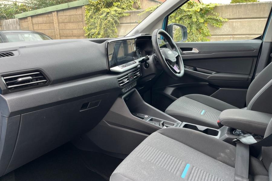 Ford TOURNEO CONNECT Photo autoimg-8519e78076c7e75cf4e0764d3de1a70f6bbdd84f.jpg