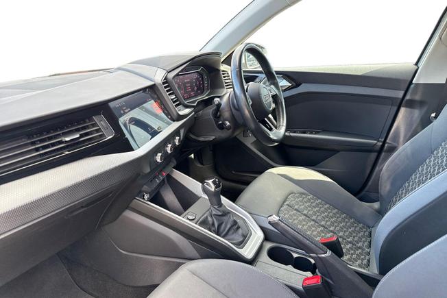 AUDI A1 Photo 2