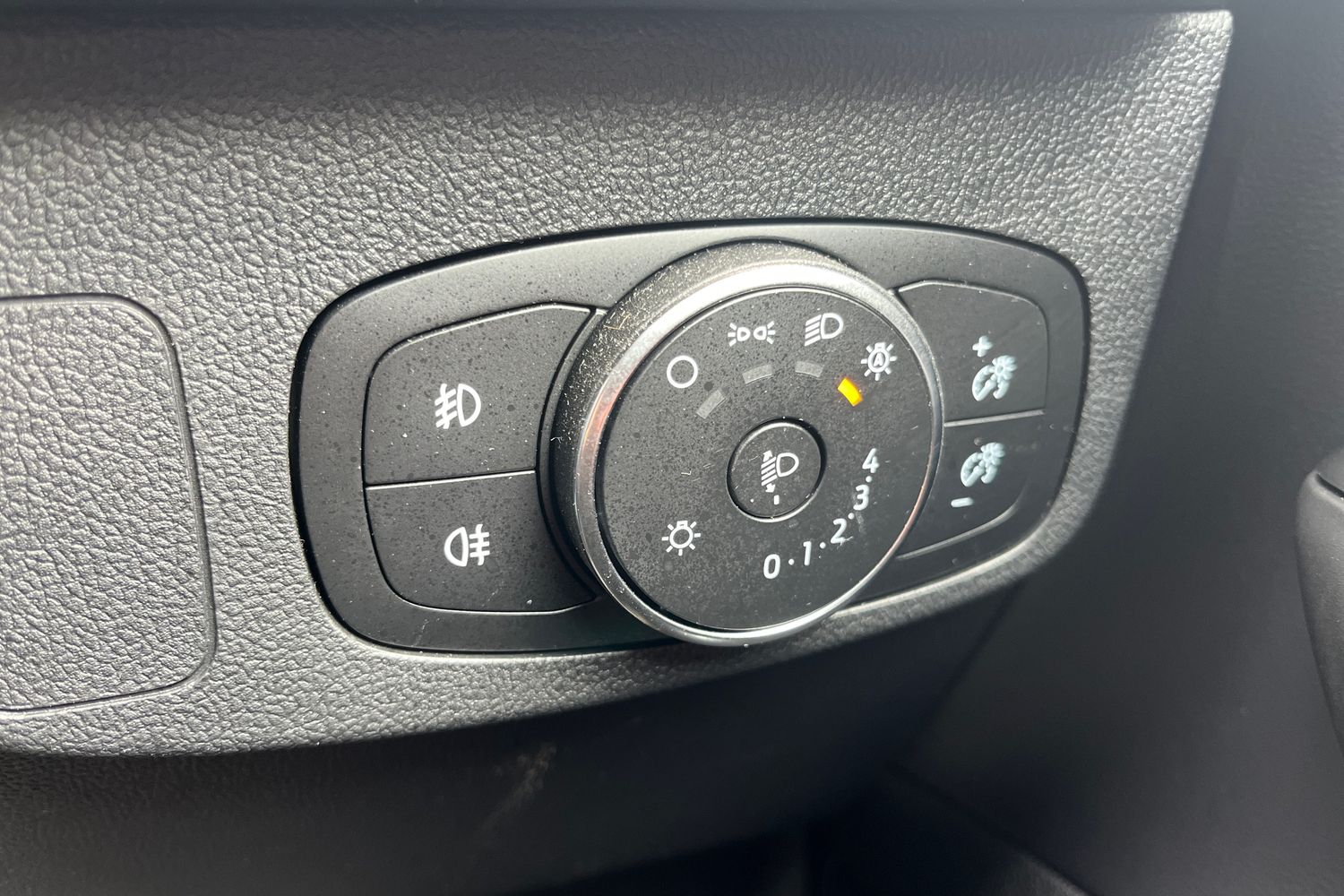 Ford FOCUS Photo 22