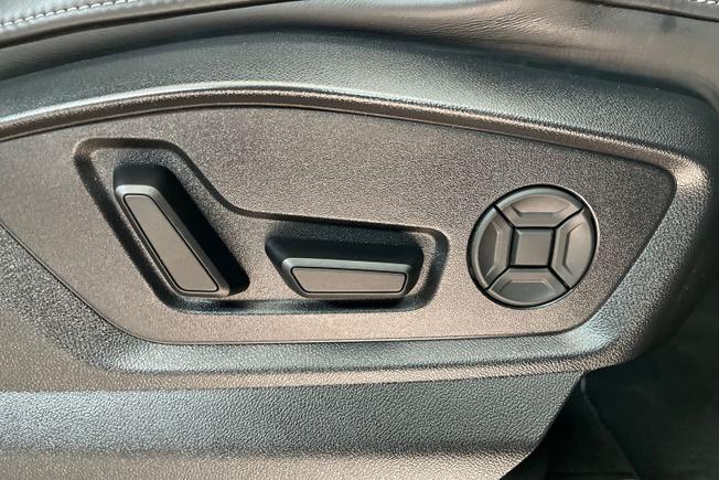 AUDI Q8 Photo 27