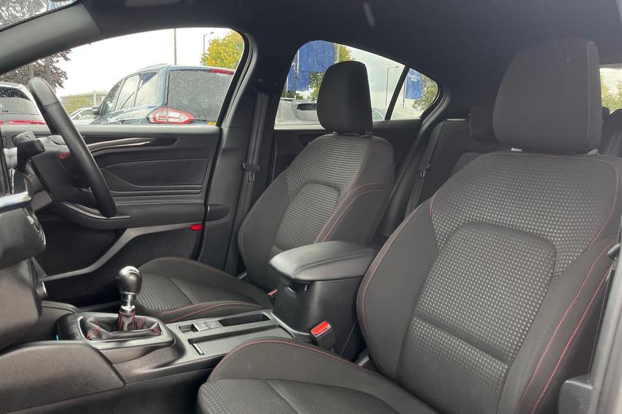 Ford FOCUS Photo autoimg-85206726eaf6d2c88b46196ba9ab68158610cadd.jpg