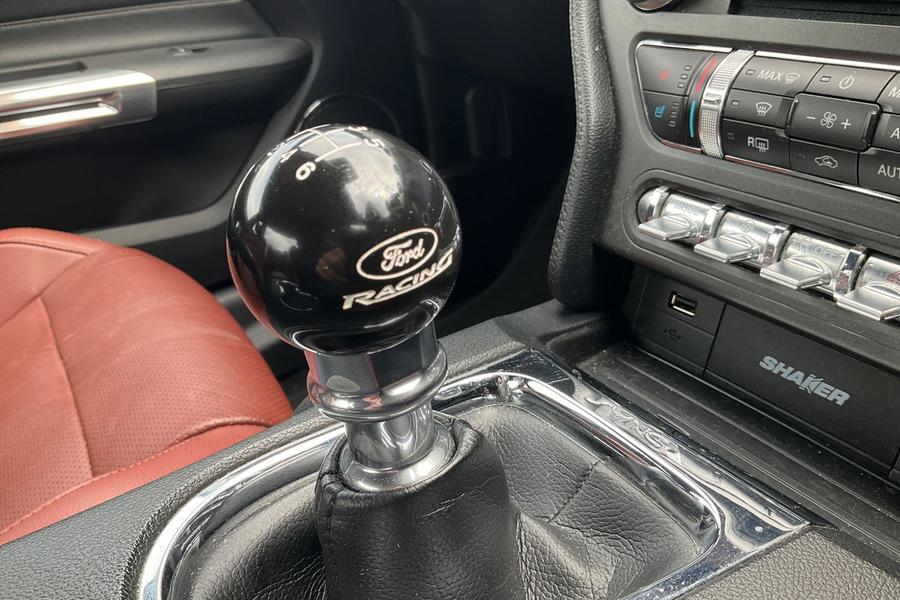 Ford MUSTANG Photo autoimg-852087d899ad5891265cd6412dfd1d2f3b099d46.jpg