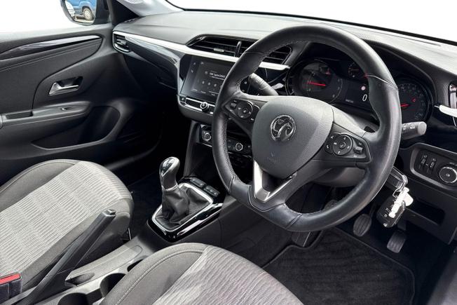 VAUXHALL Corsa Photo 6