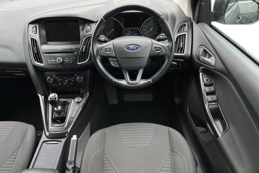 Ford Focus Photo autoimg-852352868dced64afdcf111177c67a7decd9d1e7.jpg