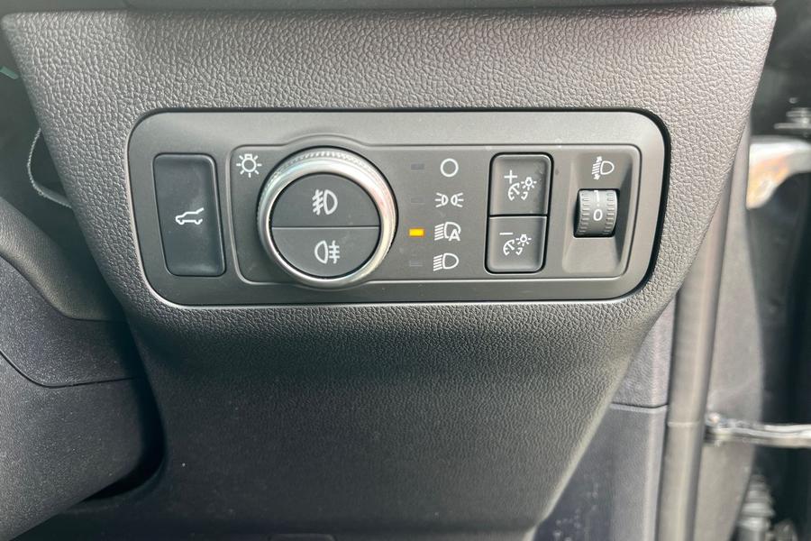 Ford Kuga Photo autoimg-8523d361f7aab2db523634ad39a3a798780b32f2.jpg