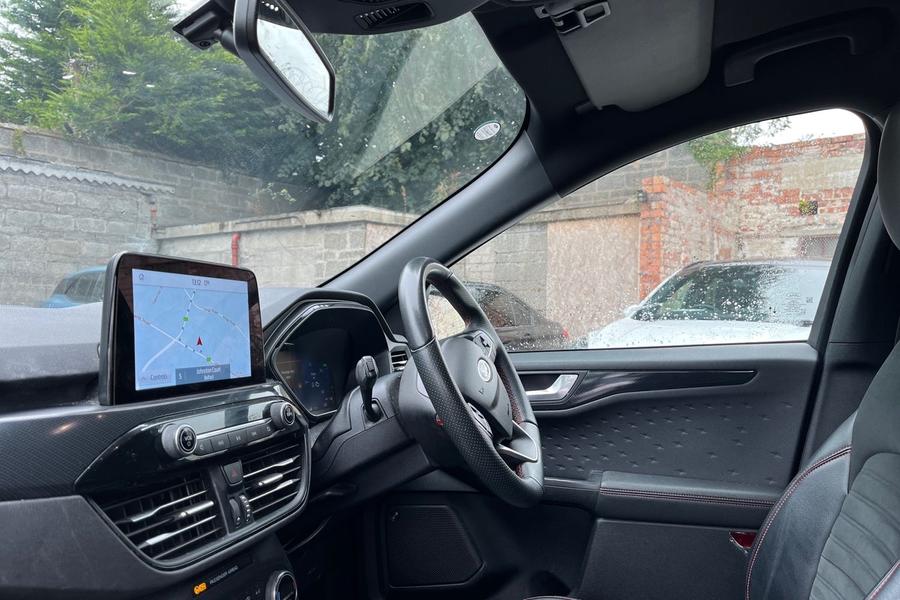 Ford KUGA Photo autoimg-85241023430e2be556d915d097add0dd002625bf.jpg
