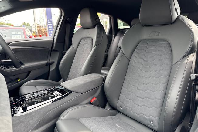 AUDI  A6 Sportback Photo 21