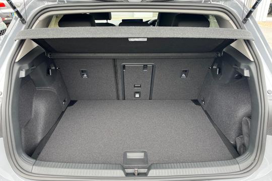 Volkswagen Golf Photo autoimg-852a60c8a784bdc31dbbabf0f1d7a7becb6eb3af.jpg