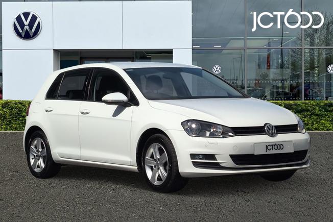 VOLKSWAGEN Golf Photo 1