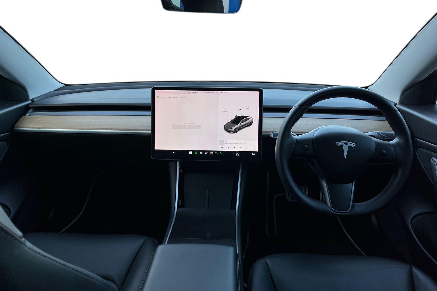TESLA MODEL 3 Photo 9