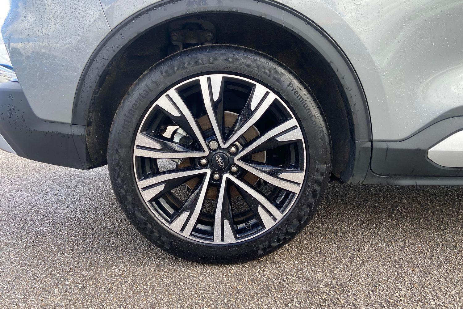 Ford KUGA Photo 33