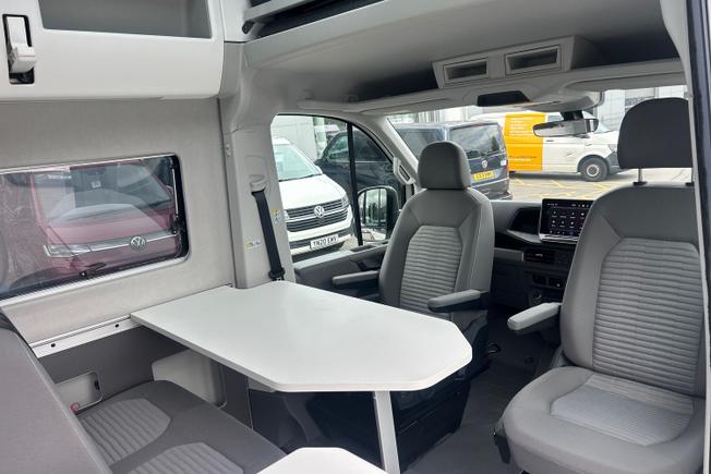 VOLKSWAGEN Grand California Photo 39