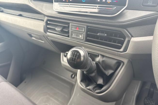 VOLKSWAGEN Crafter Photo 31