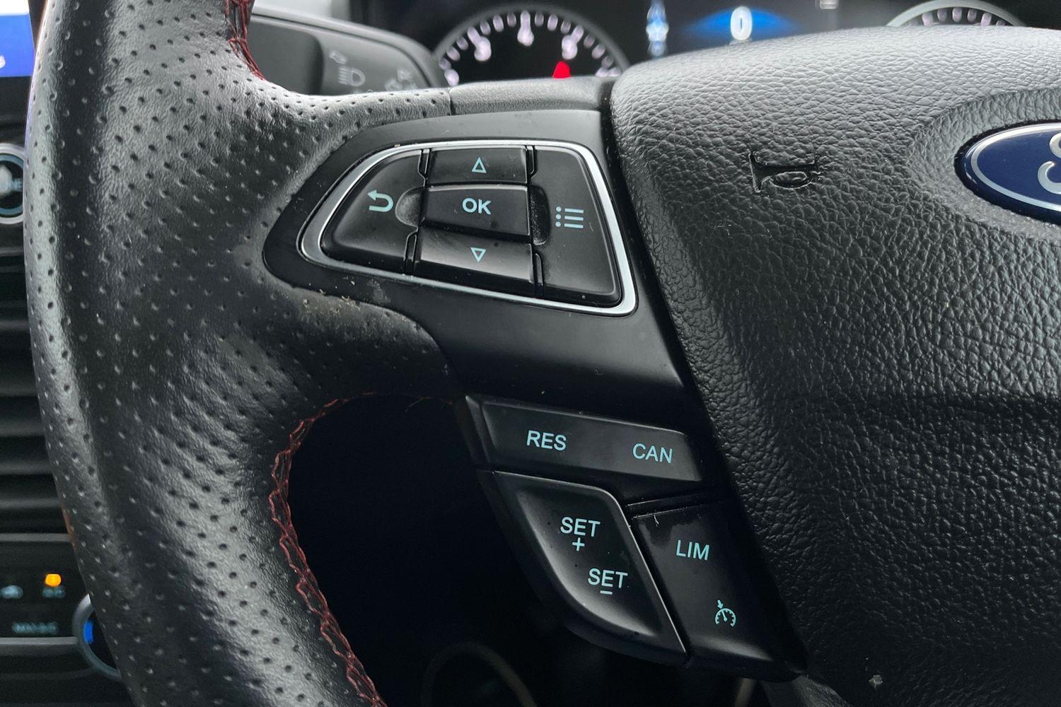 Ford ECOSPORT Photo 22