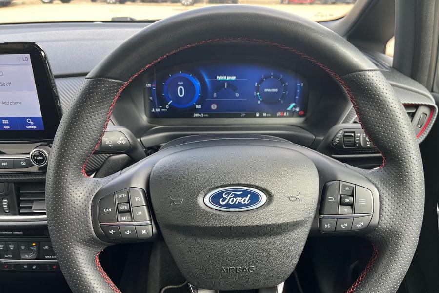 Ford Fiesta Photo autoimg-854156d9fd856efa1aa990b78ba022993f21b8e7.jpg