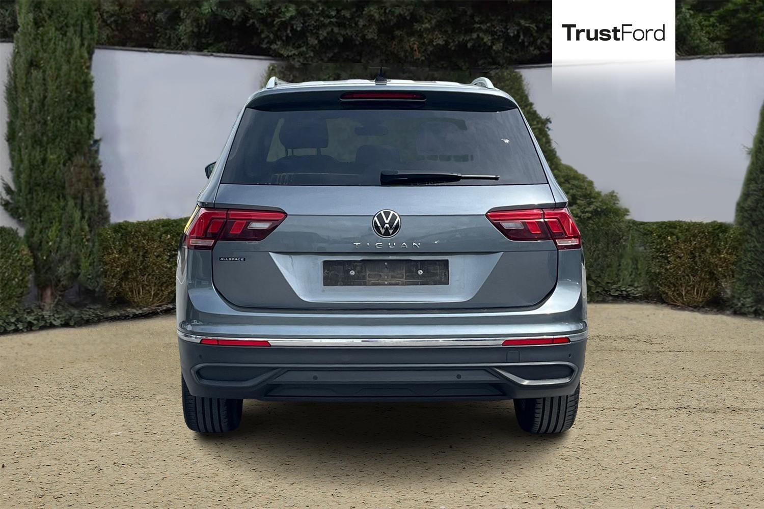 Volkswagen TIGUAN ALLSPACE Photo 6