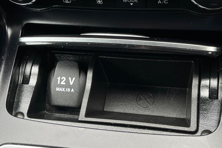 Mercedes-Benz CLA Photo autoimg-8543d7ab796f321349a3f09cc7f99ae38bbcc944.jpg
