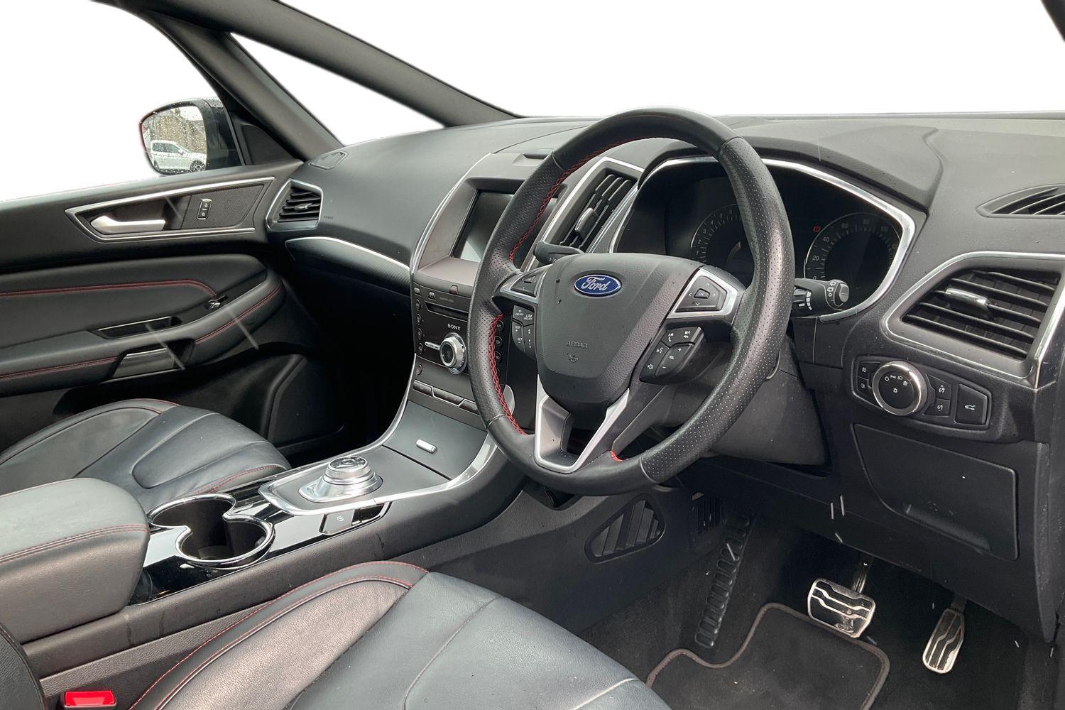 Ford S-Max Photo 8
