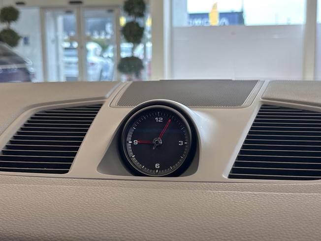 PORSCHE Cayenne Photo 18