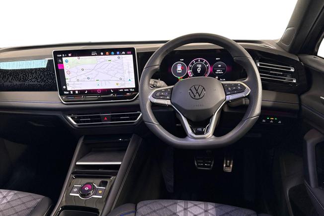 VOLKSWAGEN Tiguan Photo 11