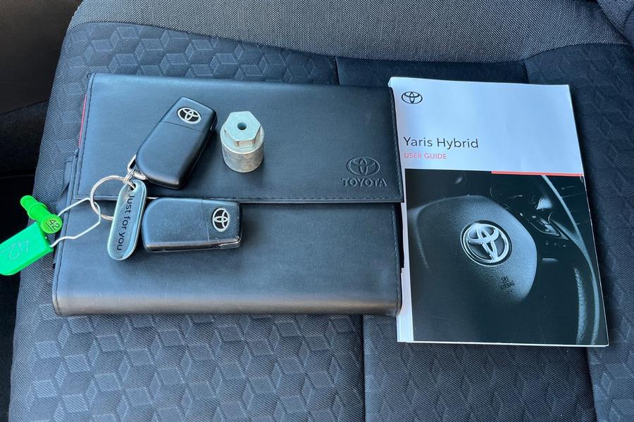 Toyota YARIS Photo autoimg-85582bd96389b899214d4eb50c37b3a7b4af2880.jpg