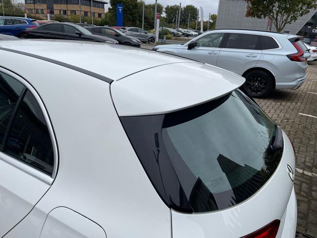 MERCEDES-BENZ A Class Photo 23