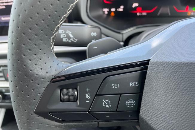 SEAT Arona Photo 16