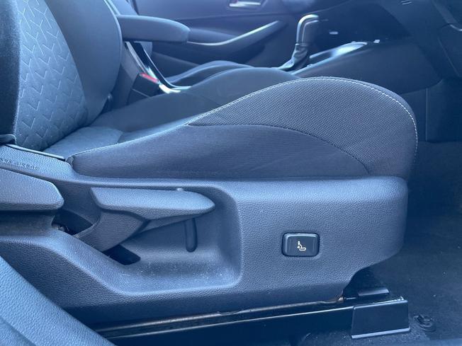 TOYOTA Corolla Photo 28