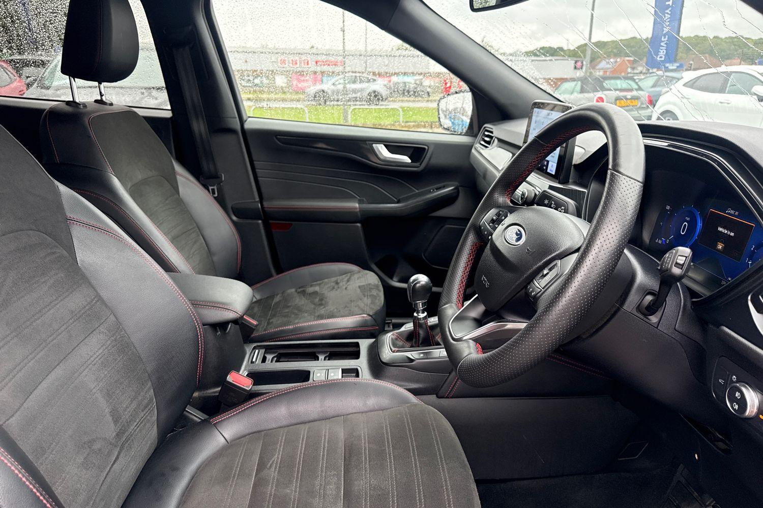 Ford KUGA Photo 16