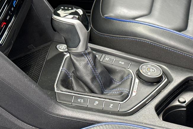 VOLKSWAGEN Tiguan Photo 29