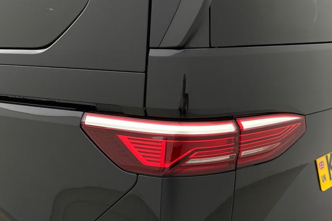 VOLKSWAGEN Multivan Photo 18