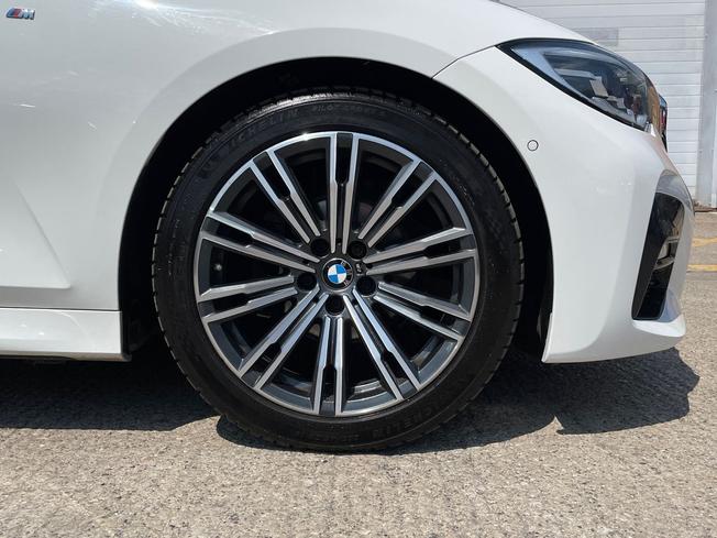 BMW 3 Series Photo 5