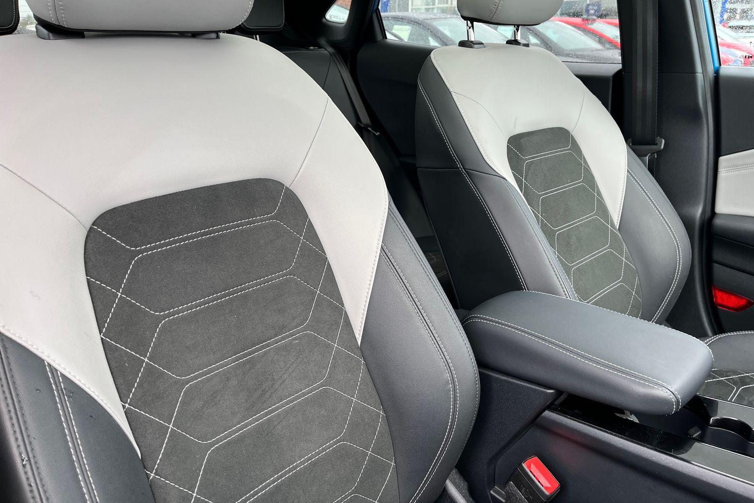 Ford Puma Gen-E Photo 16