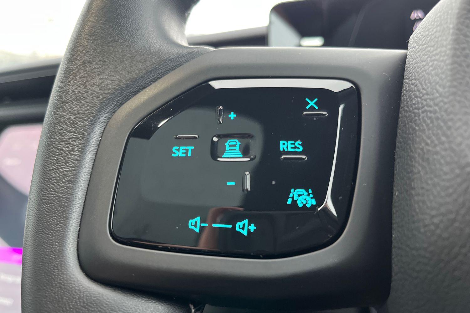 Ford Explorer Photo 31