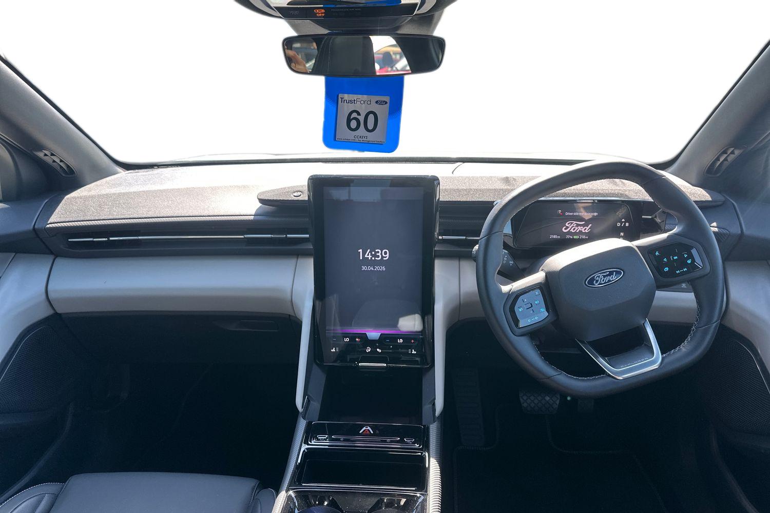 Ford EXPLORER Photo 9