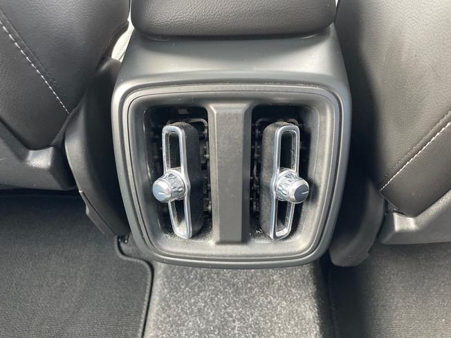 VOLVO XC40 Photo 42
