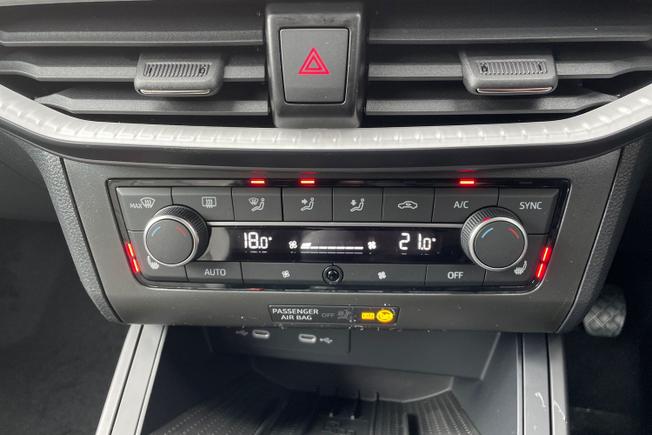 SEAT Ibiza Photo 23