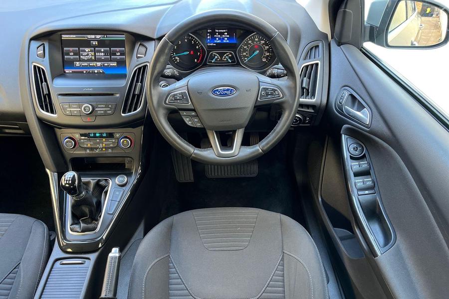 FORD FOCUS Photo autoimg-857bcf8f099b433f7993884db3605dee08b51212.jpg