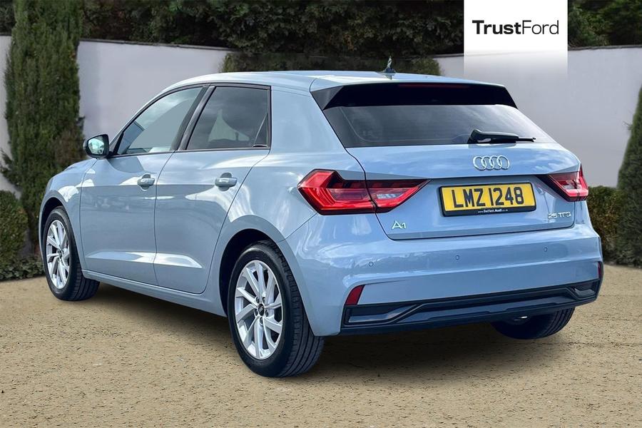 Audi A1 Photo autoimg-857ce7dedab1ecbfe35ddd4c3248385f2b048ffe.jpg