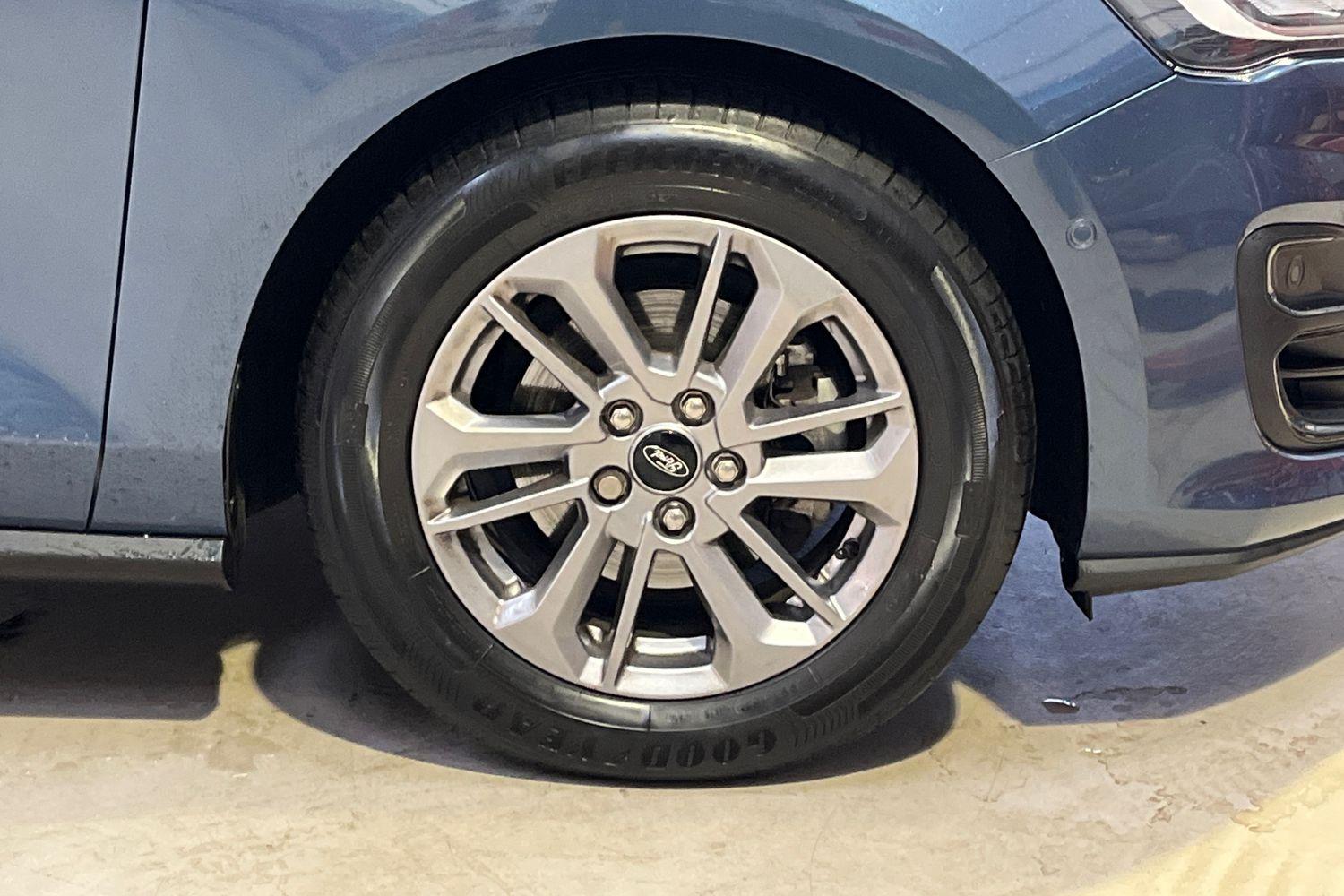 Ford FOCUS Photo 7