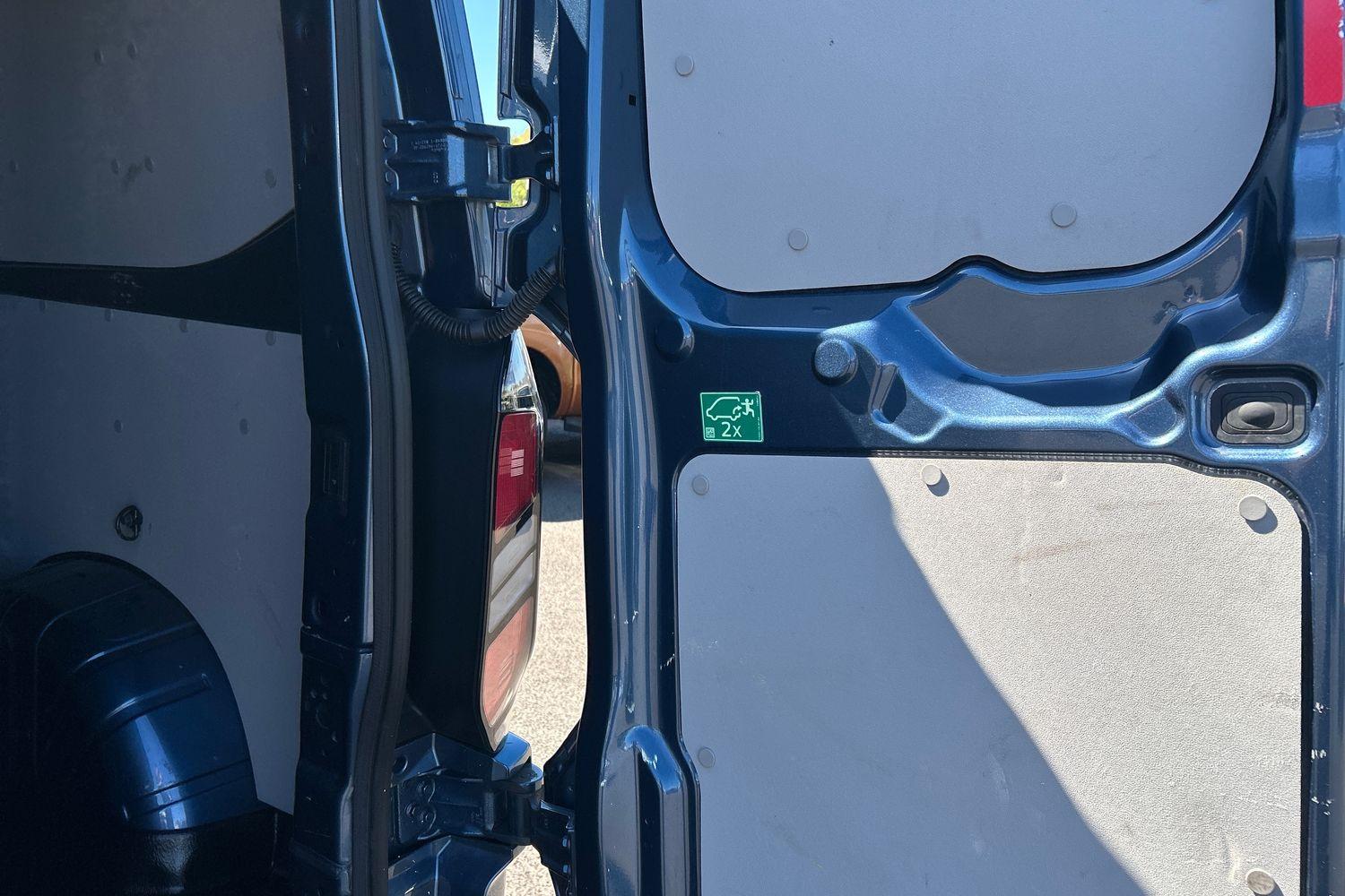 Ford TRANSIT CUSTOM Photo 25