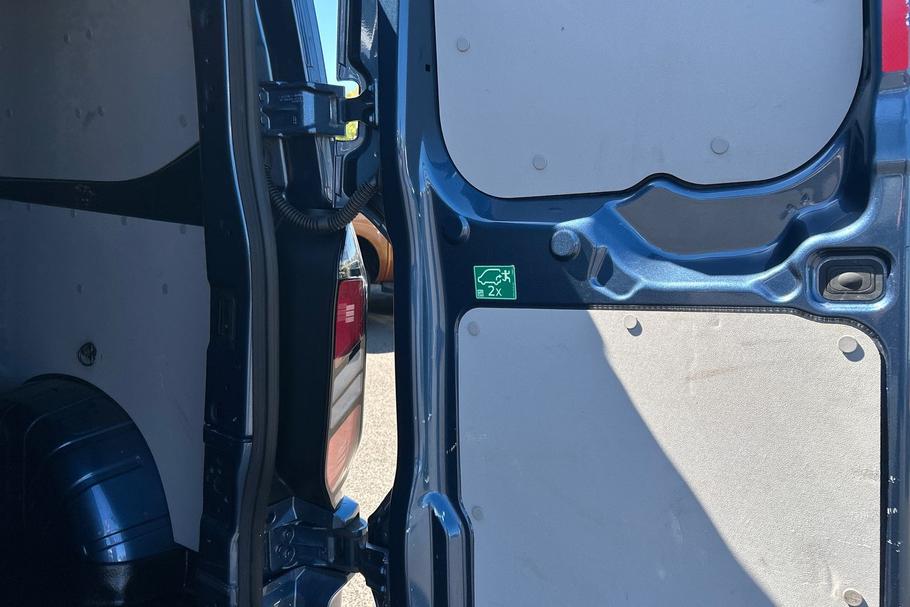 Used Ford TRANSIT CUSTOM YA24BSV 26