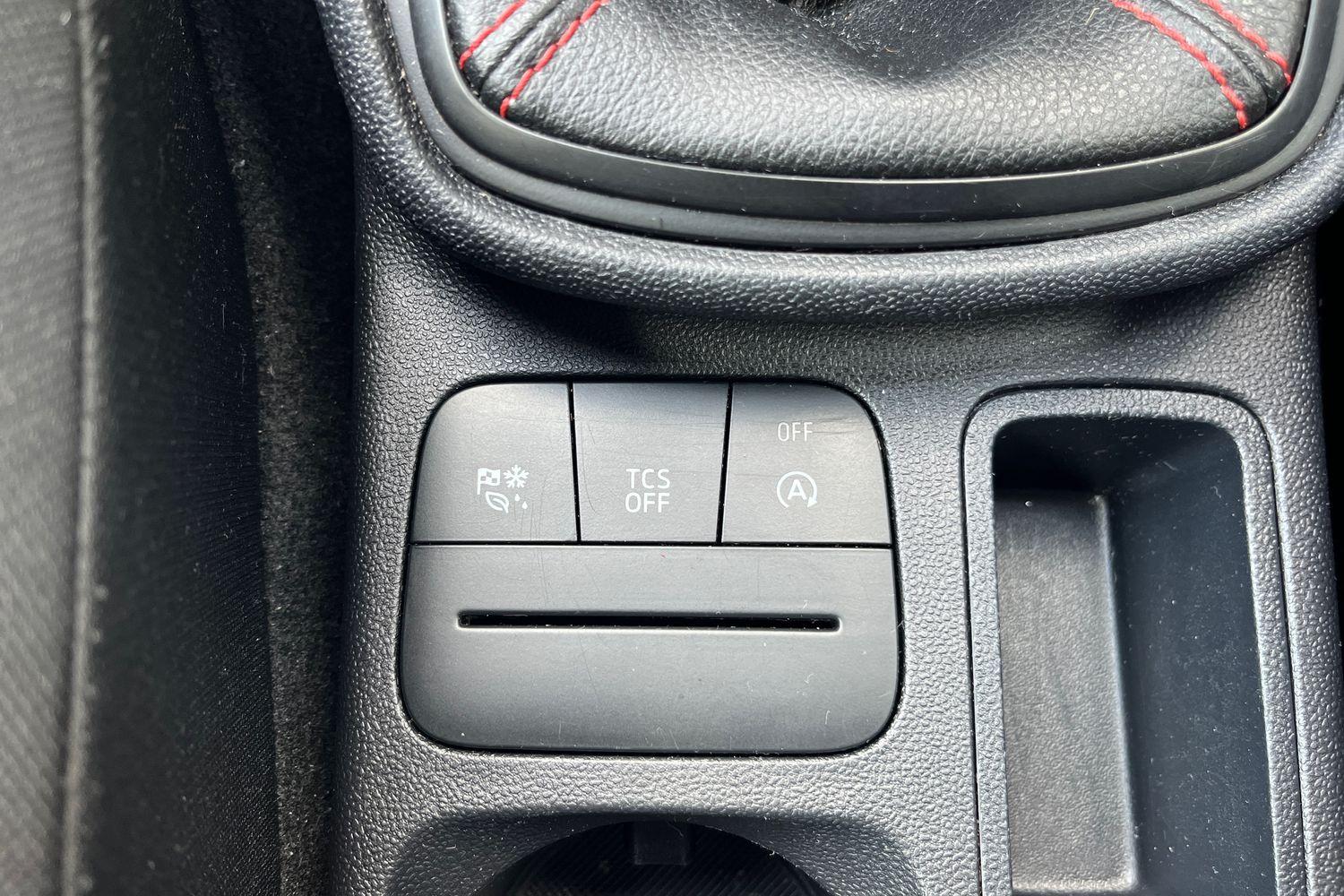 Ford FIESTA Photo 29