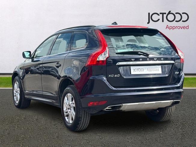 Volvo XC60 Photo 3