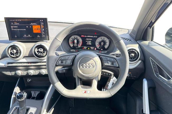AUDI Q2 Photo 11