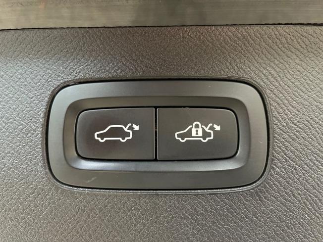 VOLVO Xc90 Photo 28