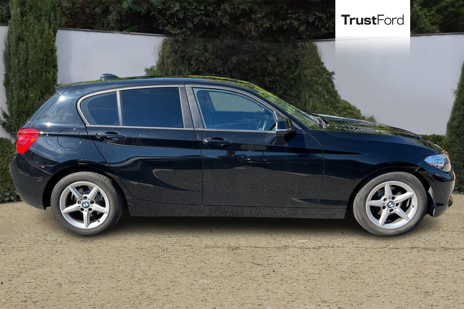 BMW 1 Series Photo 2