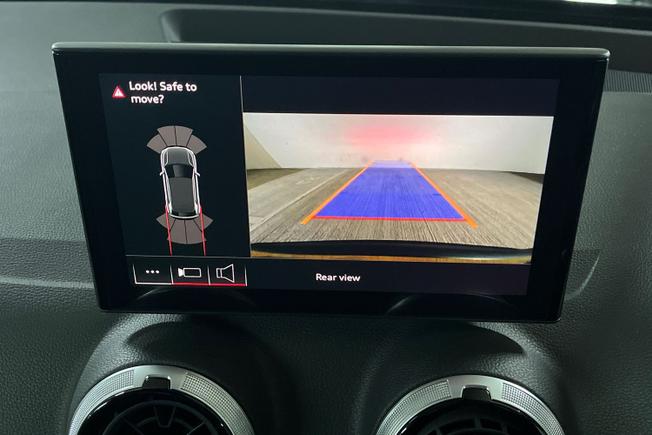 AUDI Q2 Photo 21