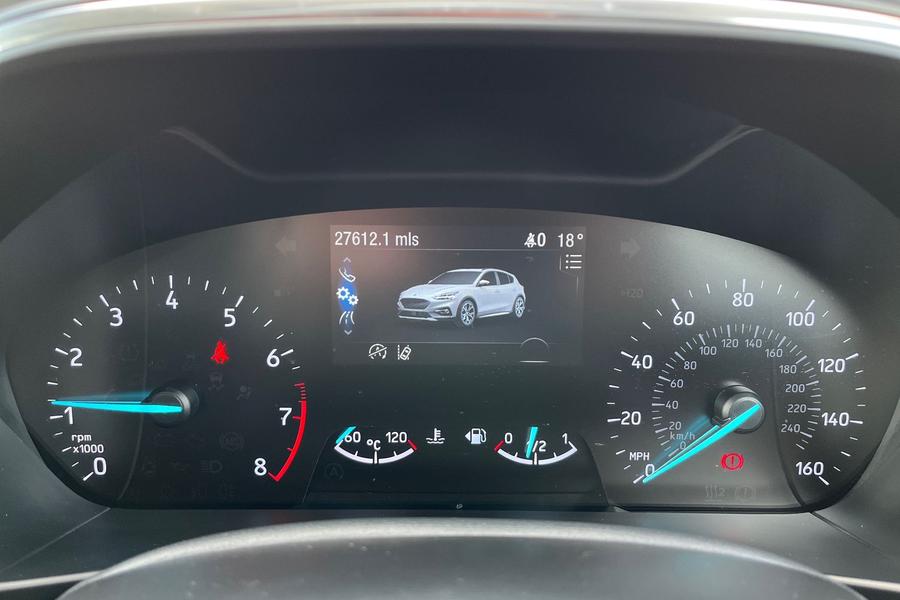 Ford Focus Photo autoimg-8587c99f0fe83ee85aa72e5a6dba69e39dd6ca28.jpg